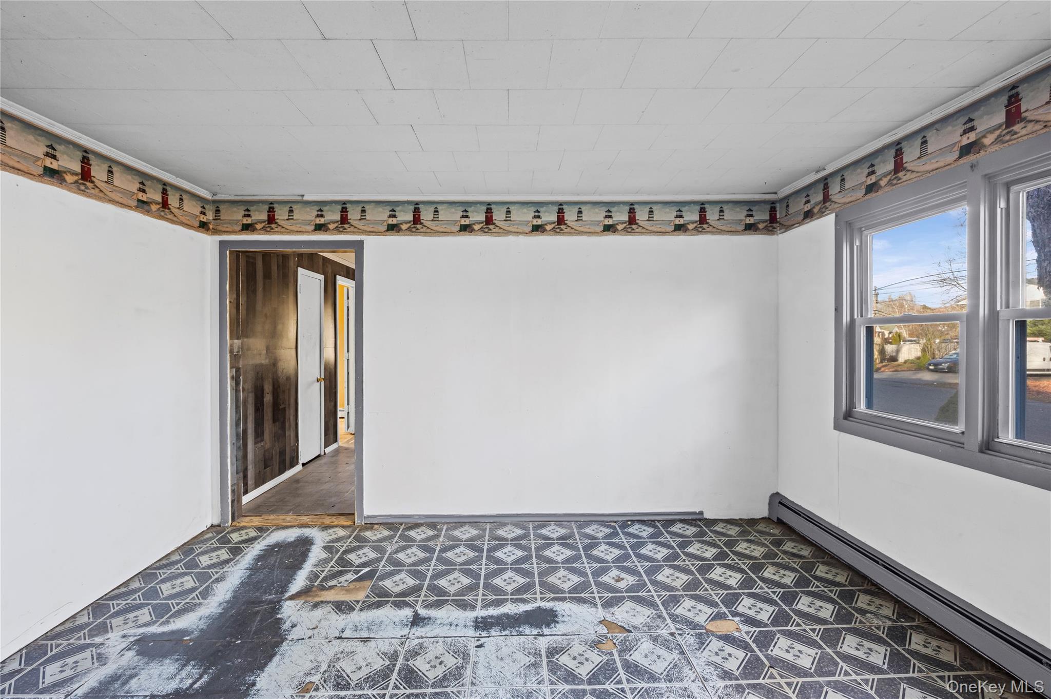 #10 photo, 6 Sportsman Court, Shirley , NY 11967