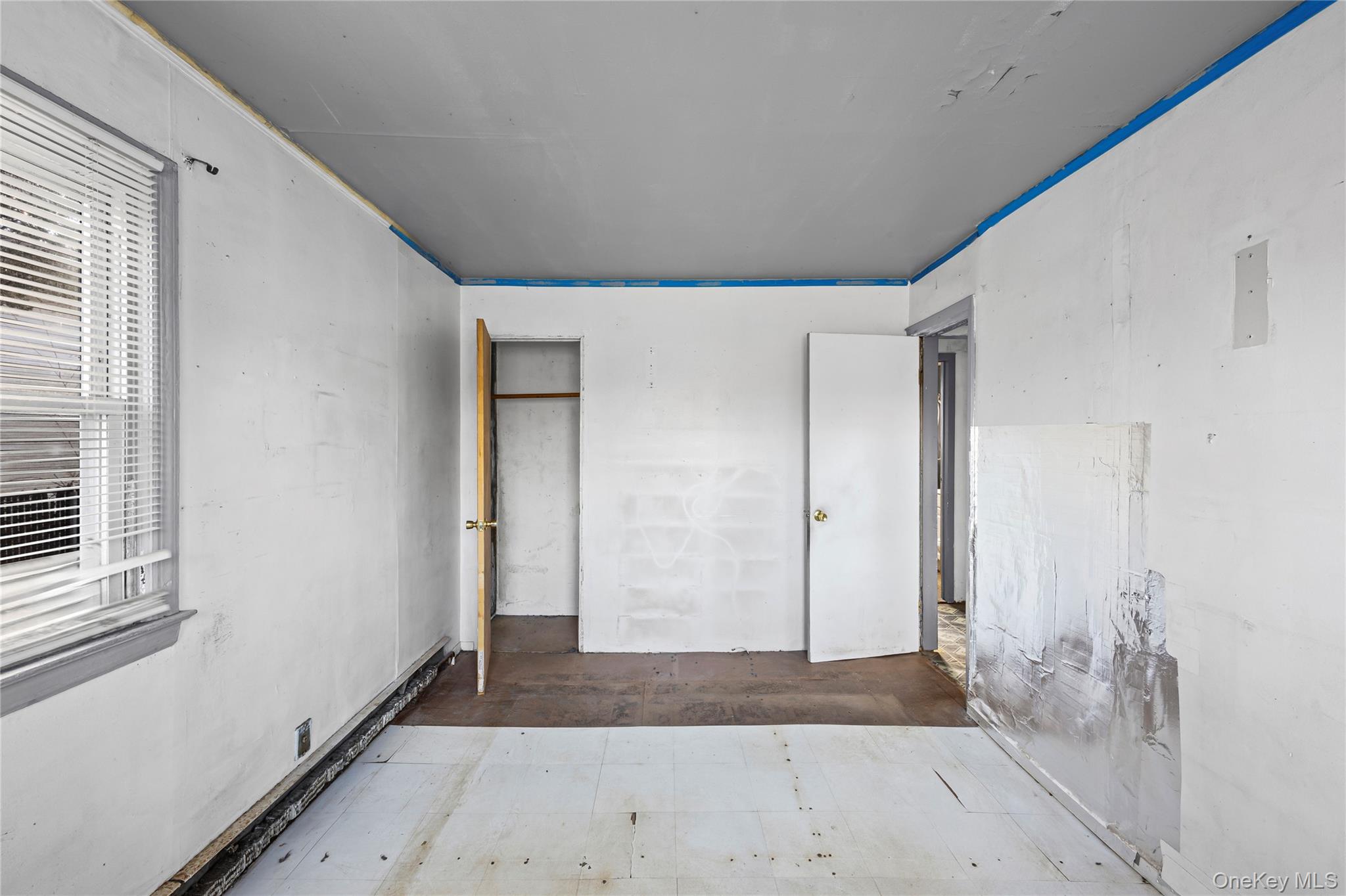 #14 photo, 6 Sportsman Court, Shirley , NY 11967