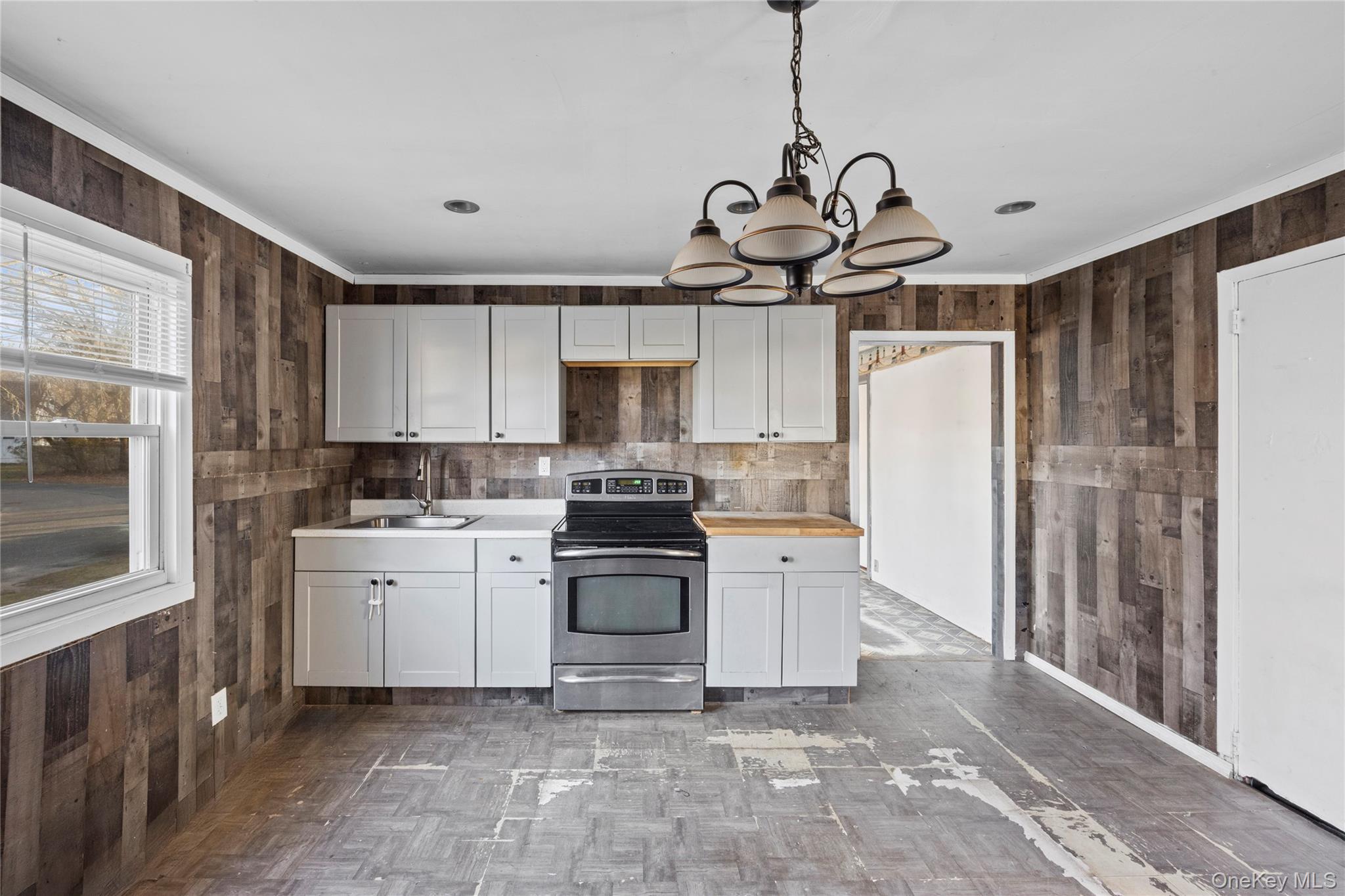 #6 photo, 6 Sportsman Court, Shirley , NY 11967