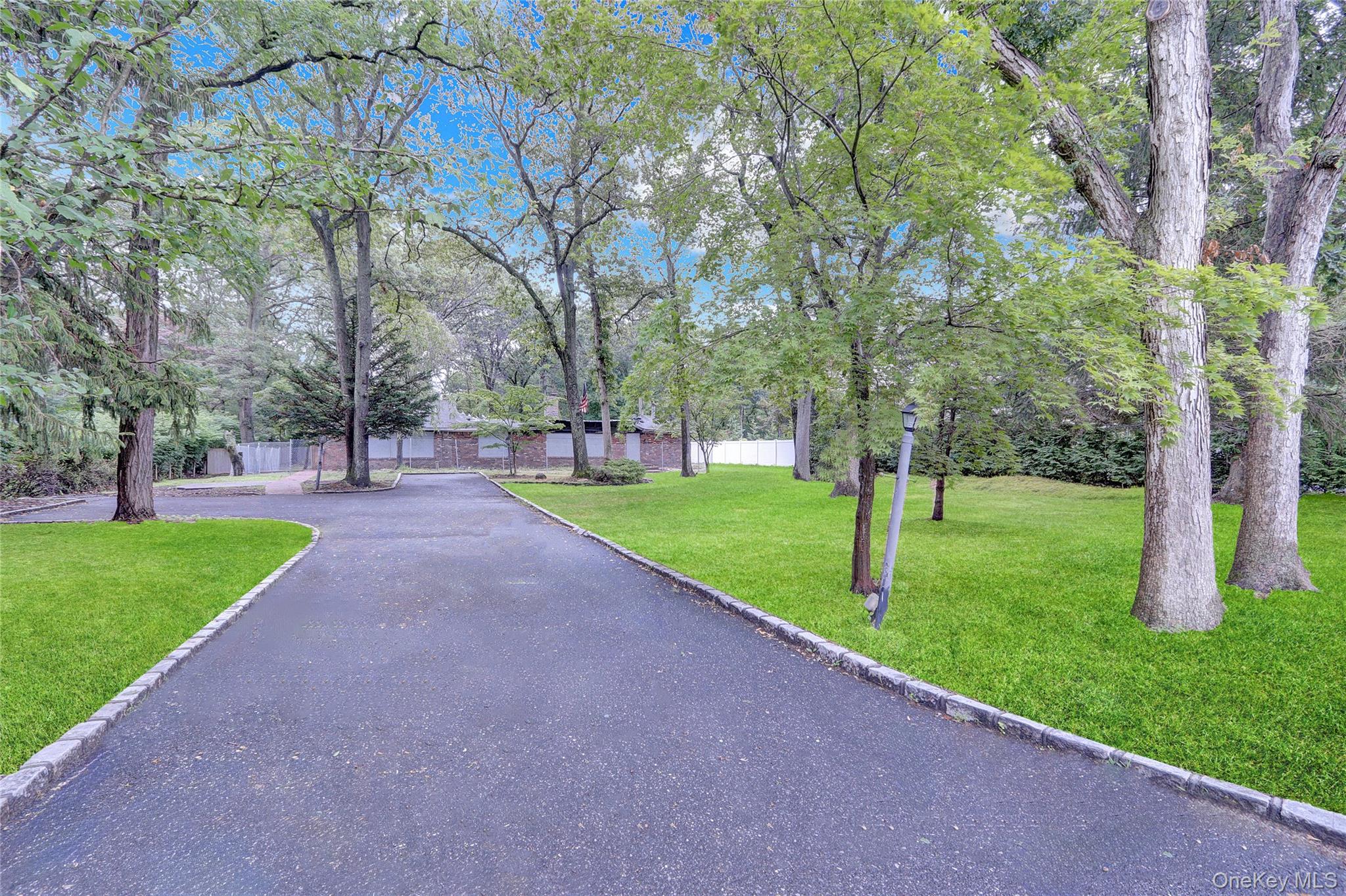 #1 photo, 53 Chestnut Street, Mount Sinai , NY 11766