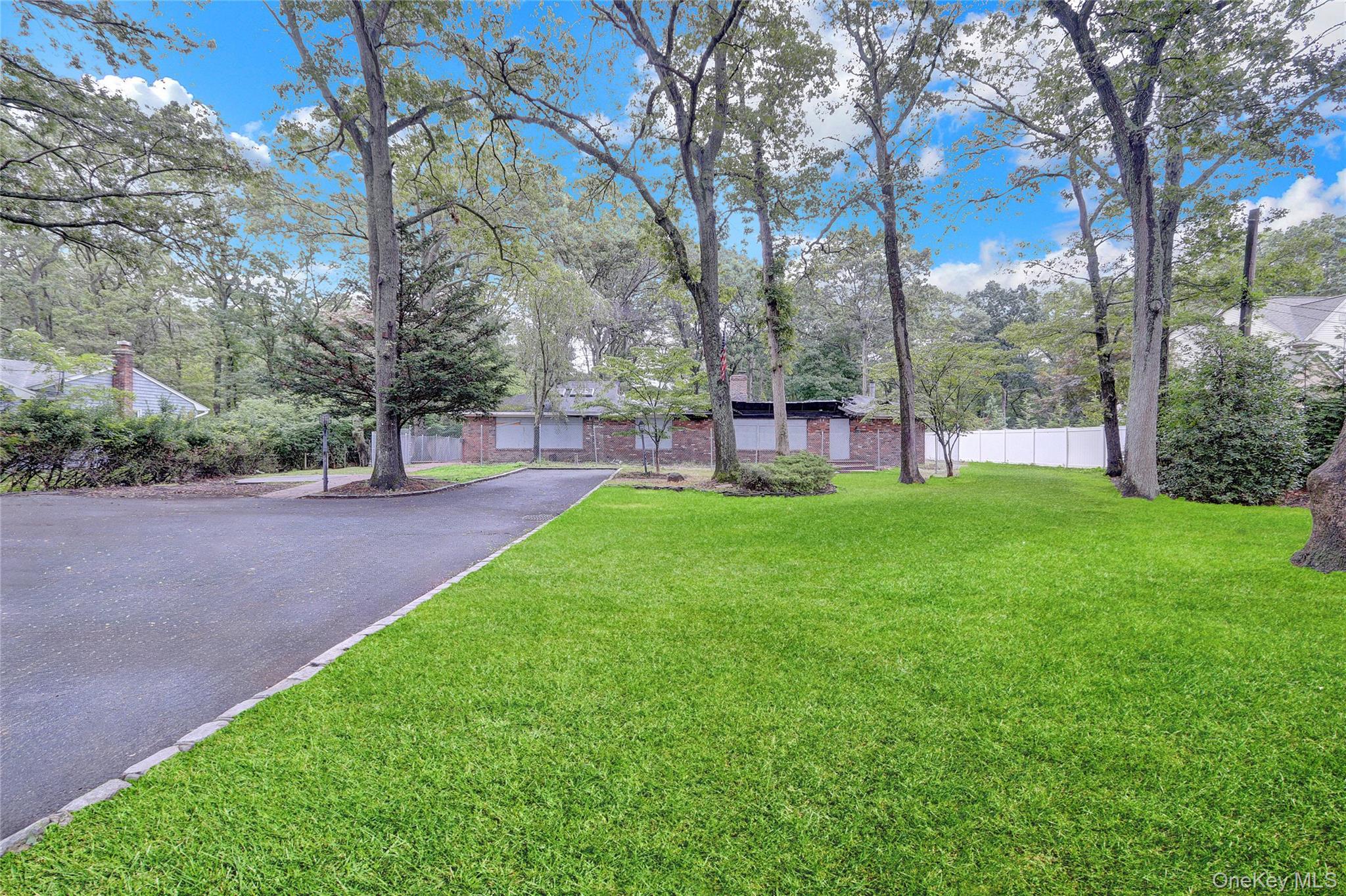 #4 photo, 53 Chestnut Street, Mount Sinai , NY 11766