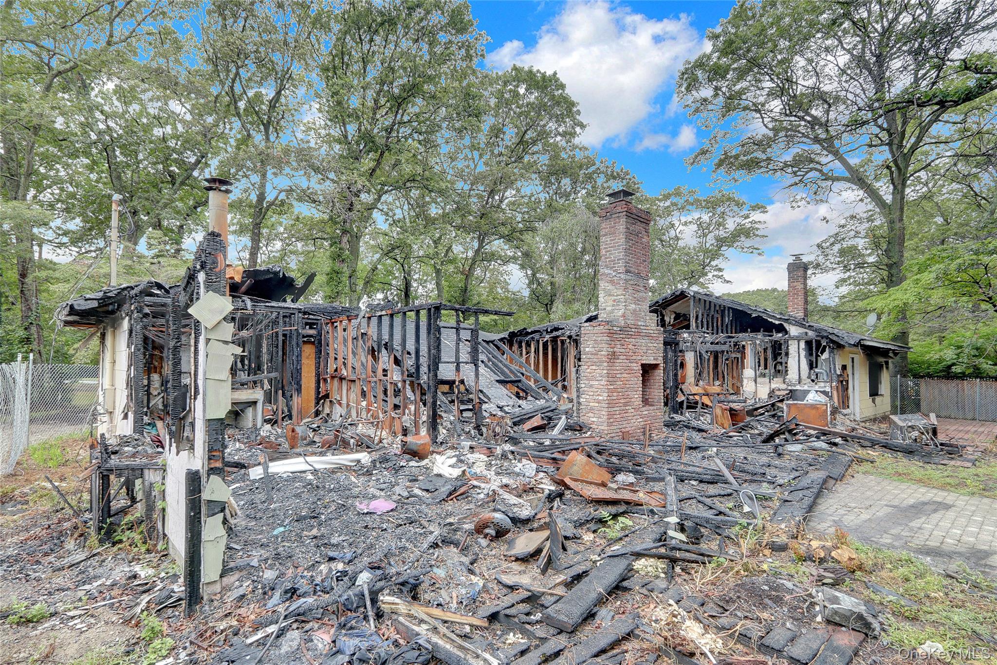 #6 photo, 53 Chestnut Street, Mount Sinai , NY 11766