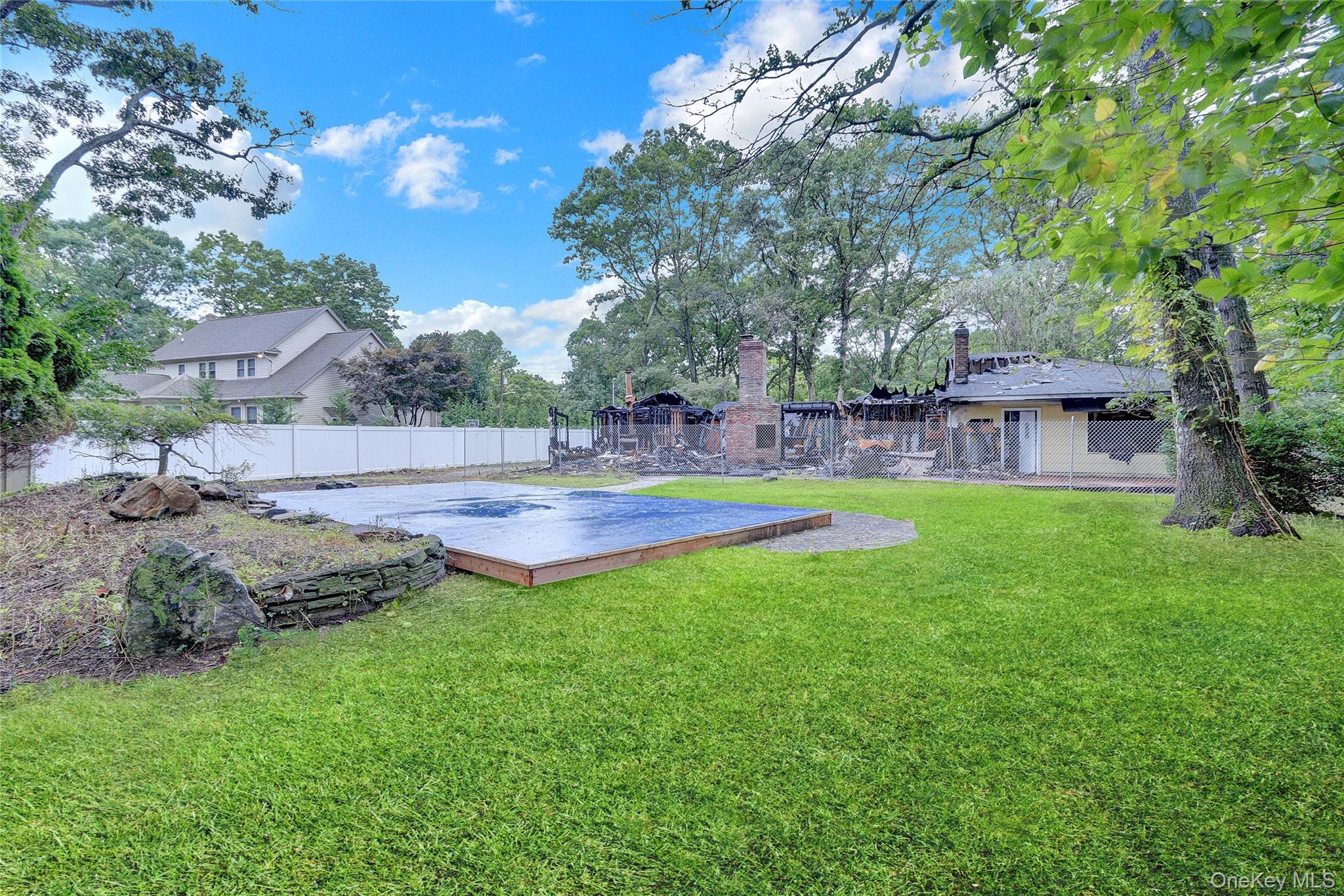 #9 photo, 53 Chestnut Street, Mount Sinai , NY 11766