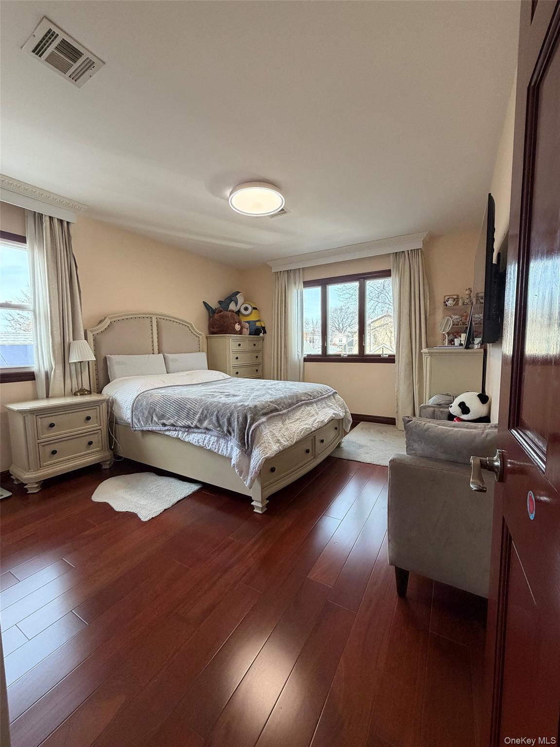 #16 photo, 175-28 Underhill Avenue, Fresh Meadows , NY 11365