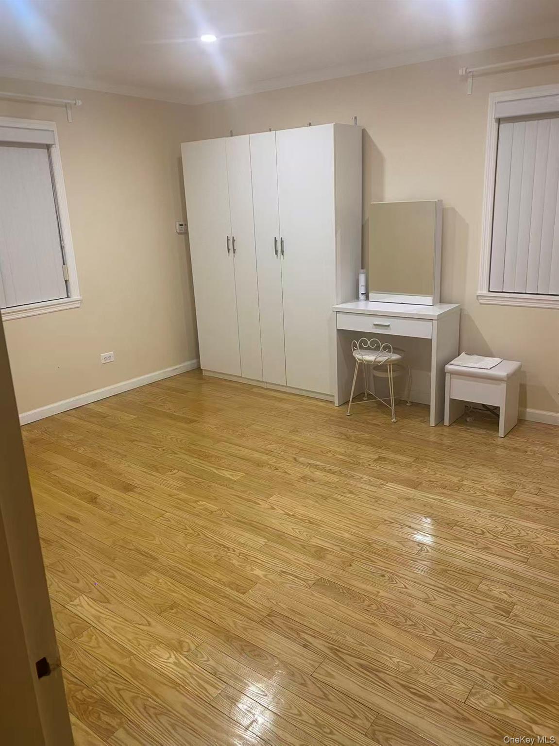 #8 photo, 207-24 28th Avenue, Bayside , NY 11360