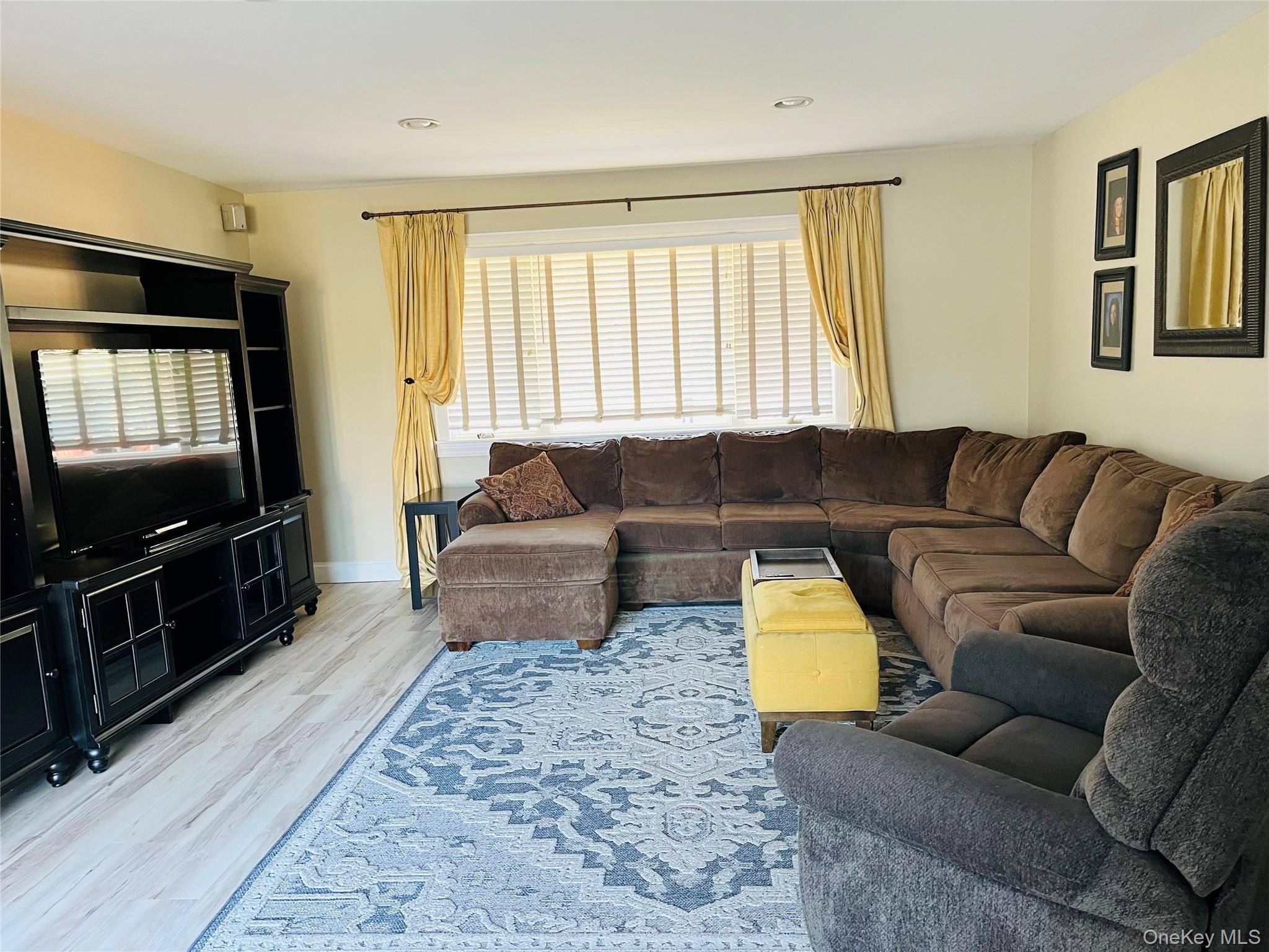 #7 photo, 17 Sterling Drive, Lake Grove , NY 11755