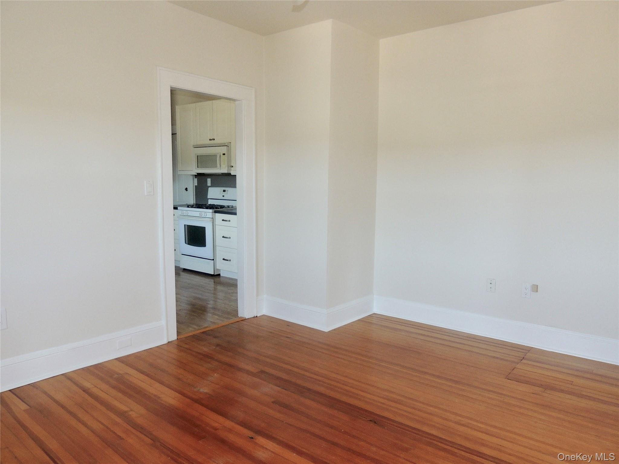 #9 photo, 15 William Street, Hastings-on-Hudson , NY 10706