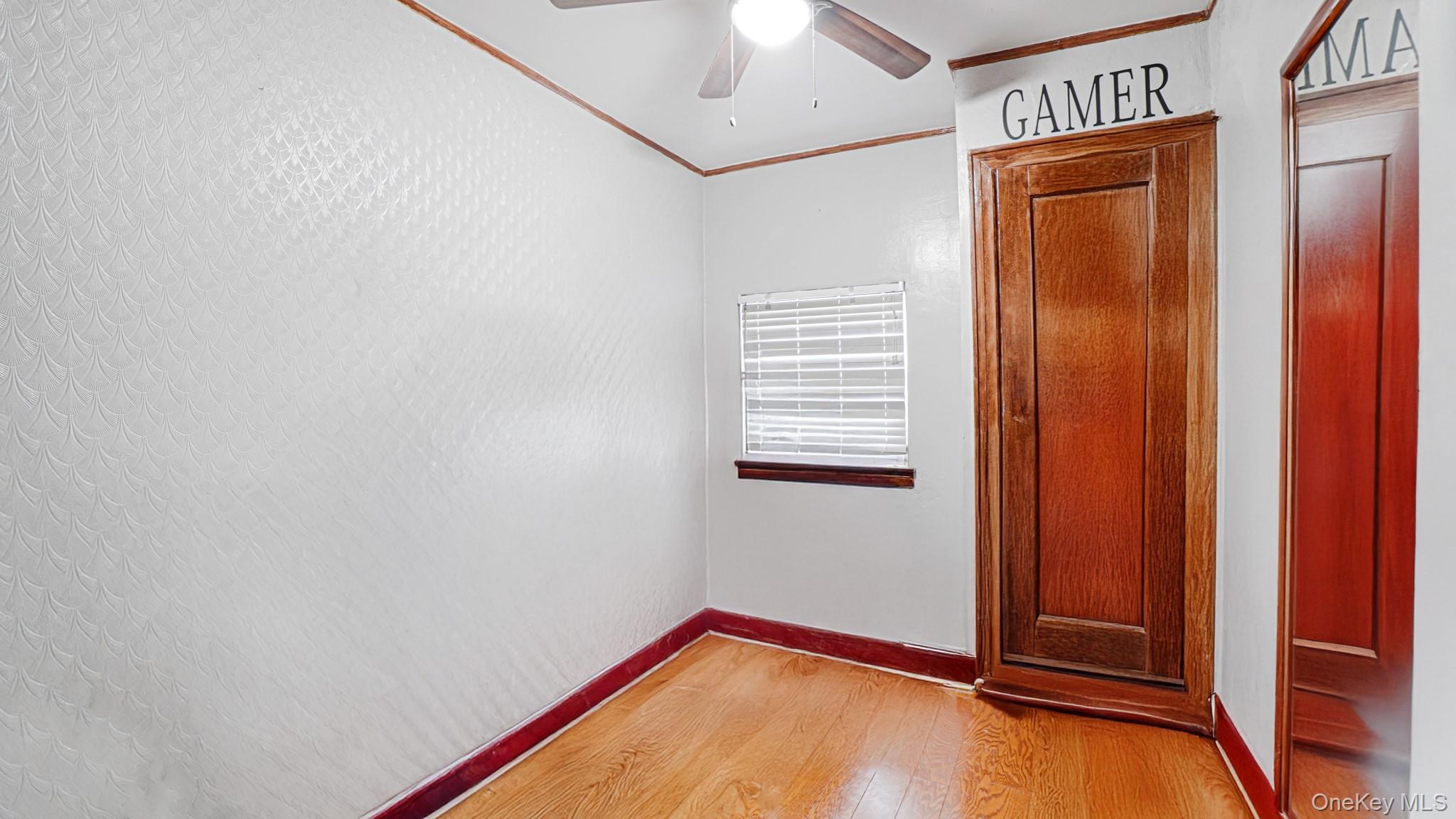 #11 photo, 2521 Yates Avenue, Bronx , NY 10469