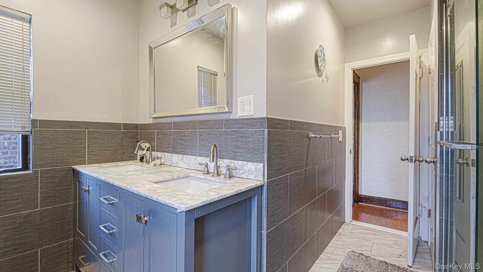 #16 photo, 2521 Yates Avenue, Bronx , NY 10469