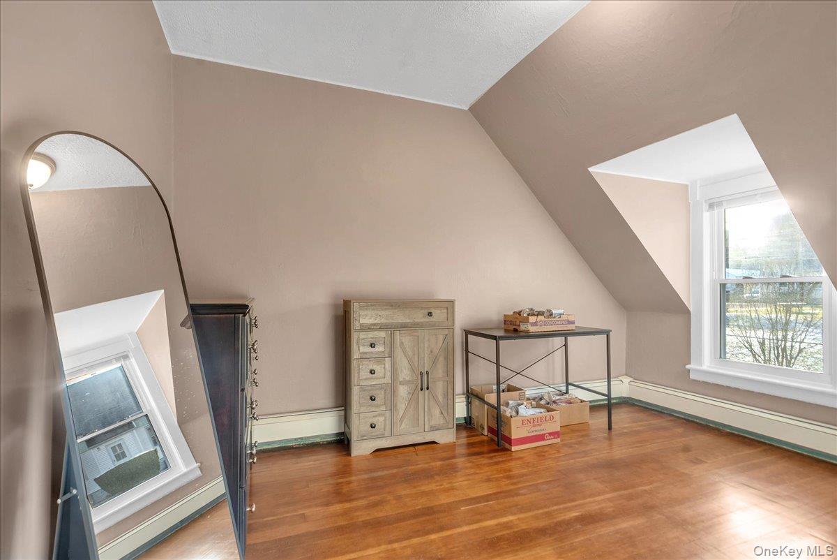 #11 photo, 10 Sparten Place, Tuxedo Park , NY 10987