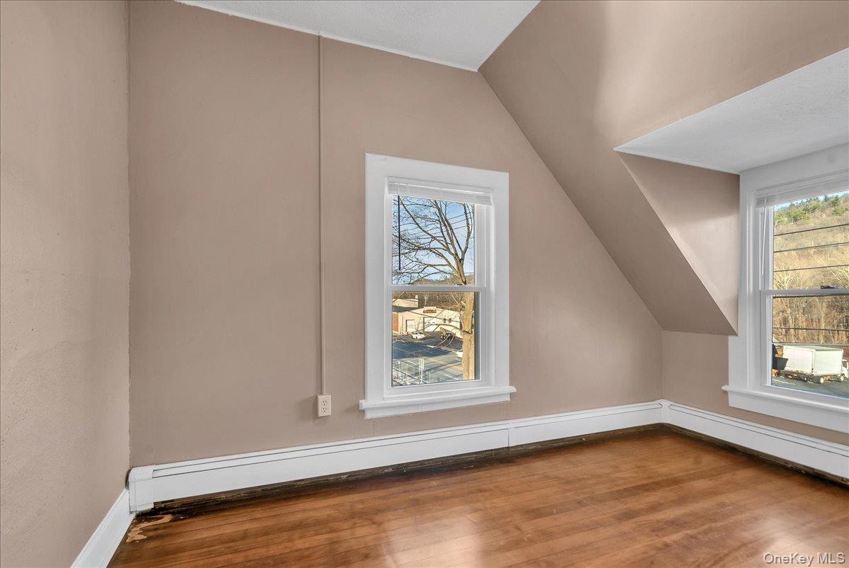 #13 photo, 10 Sparten Place, Tuxedo Park , NY 10987