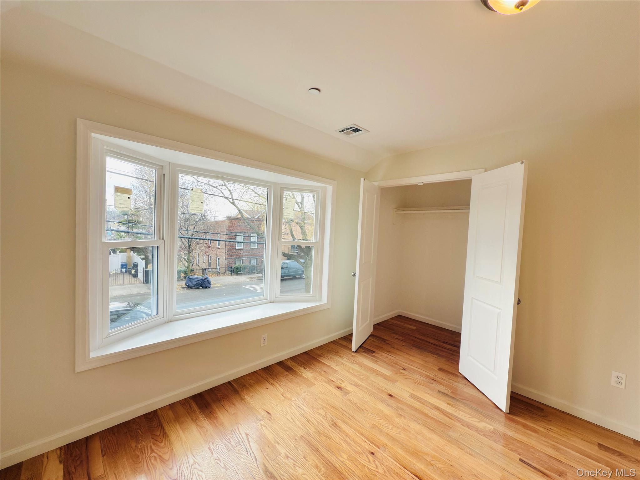 #12 photo, 3167 Ampere Avenue, Bronx , NY 10465