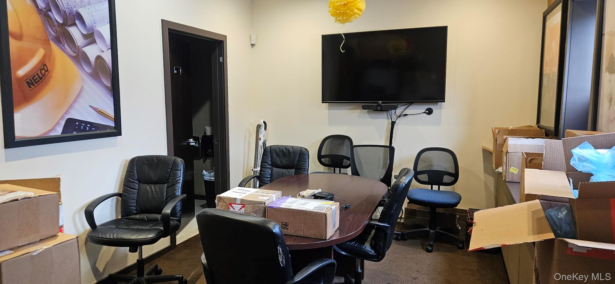 #12 photo, 415 Spook Rock Road, 纽约州 Airmont , NY 10901