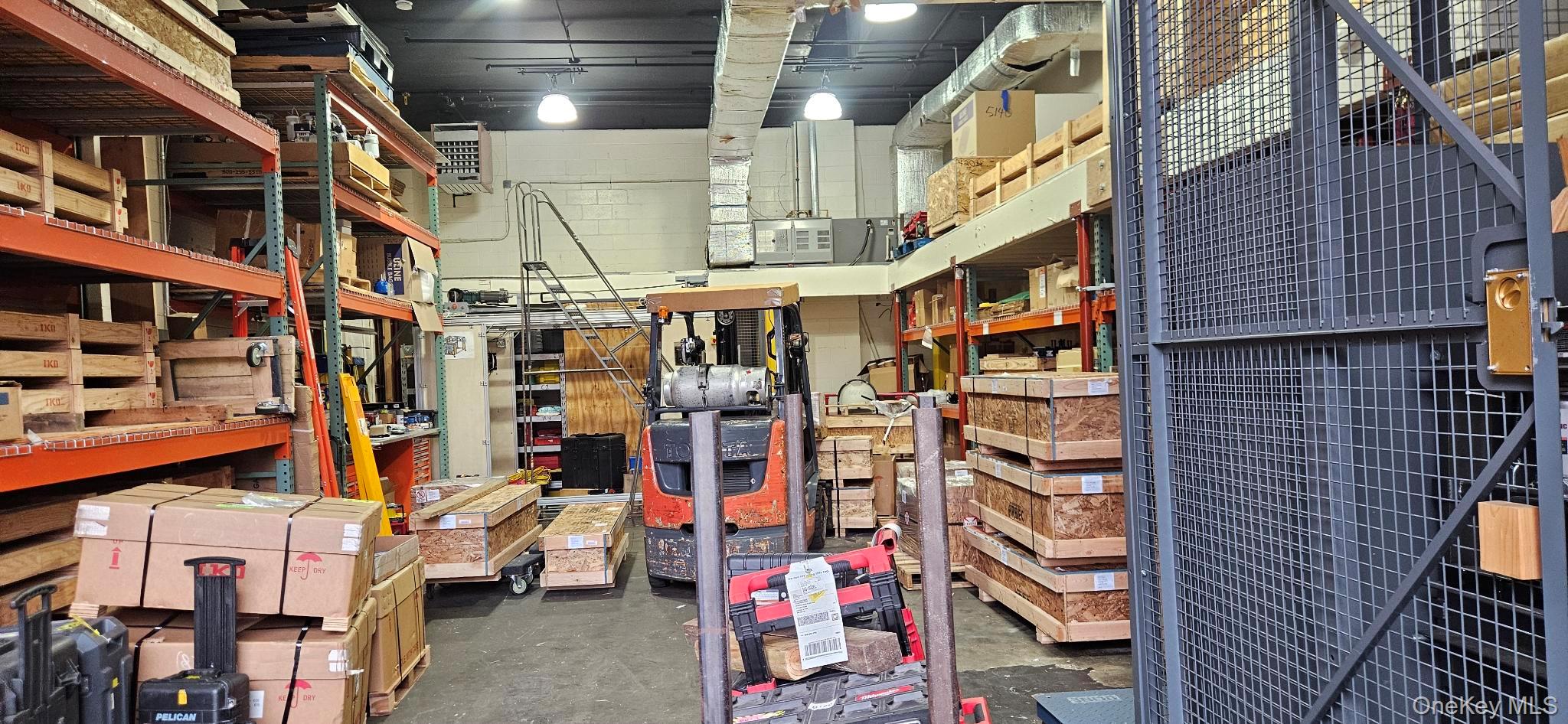 #16 photo, 415 Spook Rock Road, 纽约州 Airmont , NY 10901