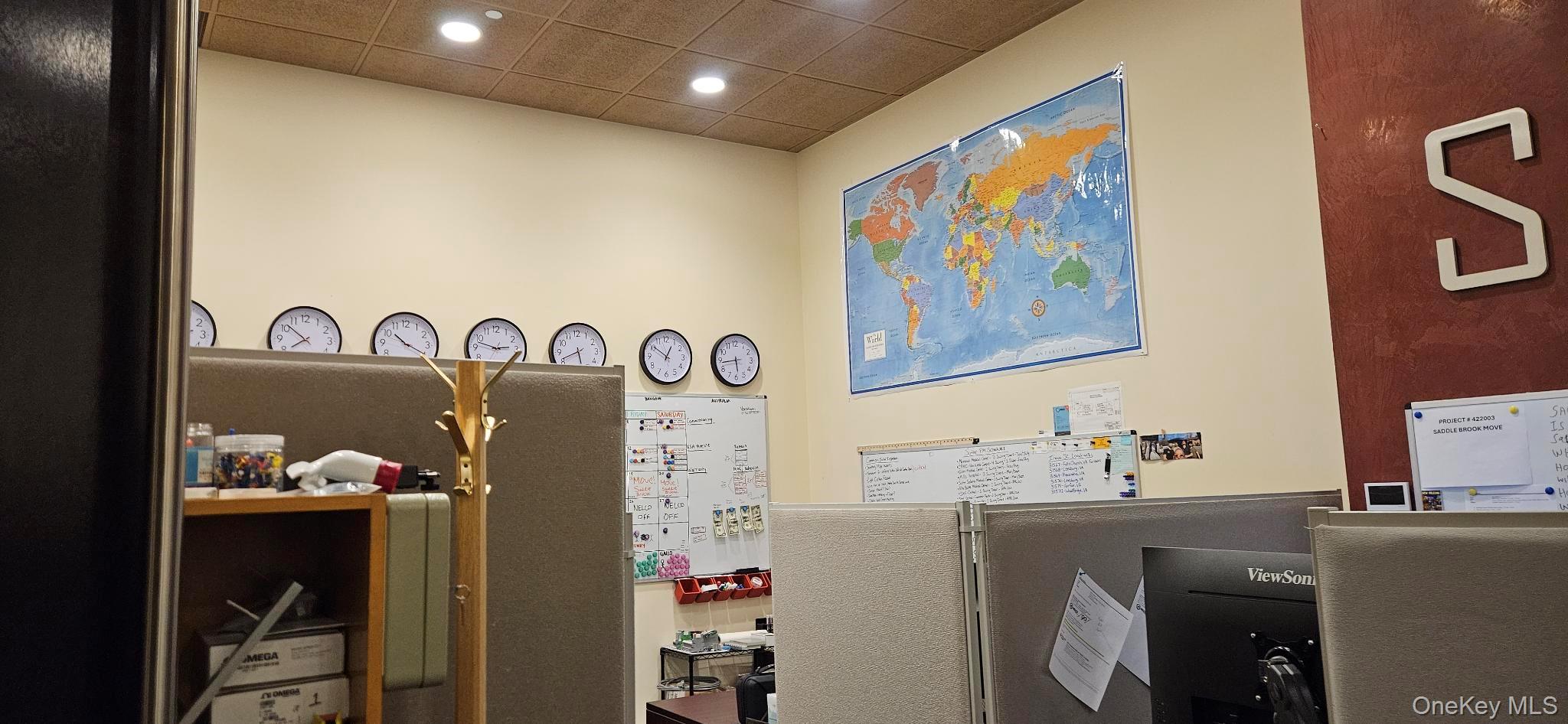 #5 photo, 415 Spook Rock Road, 纽约州 Airmont , NY 10901