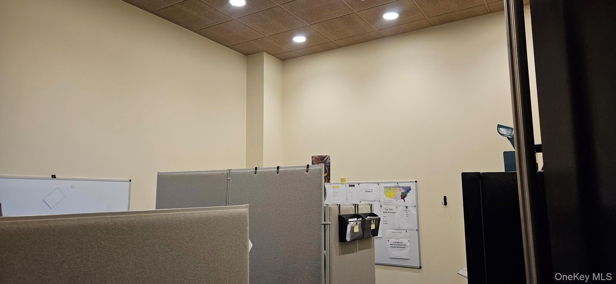 #6 photo, 415 Spook Rock Road, 纽约州 Airmont , NY 10901