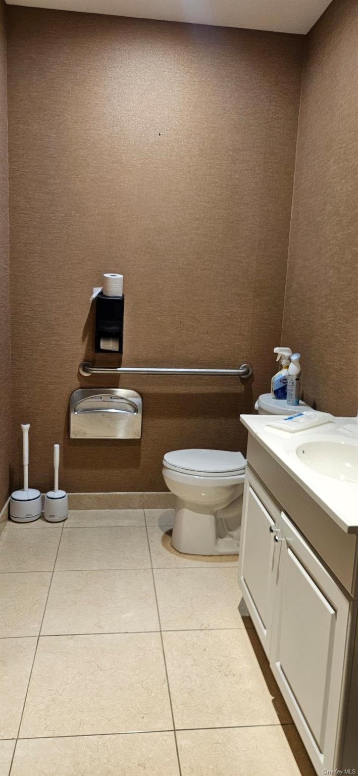 #9 photo, 415 Spook Rock Road, 纽约州 Airmont , NY 10901