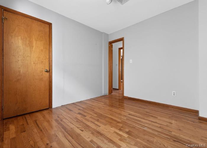 #18 photo, 94 JOLINE Avenue, Staten Island , NY 10307