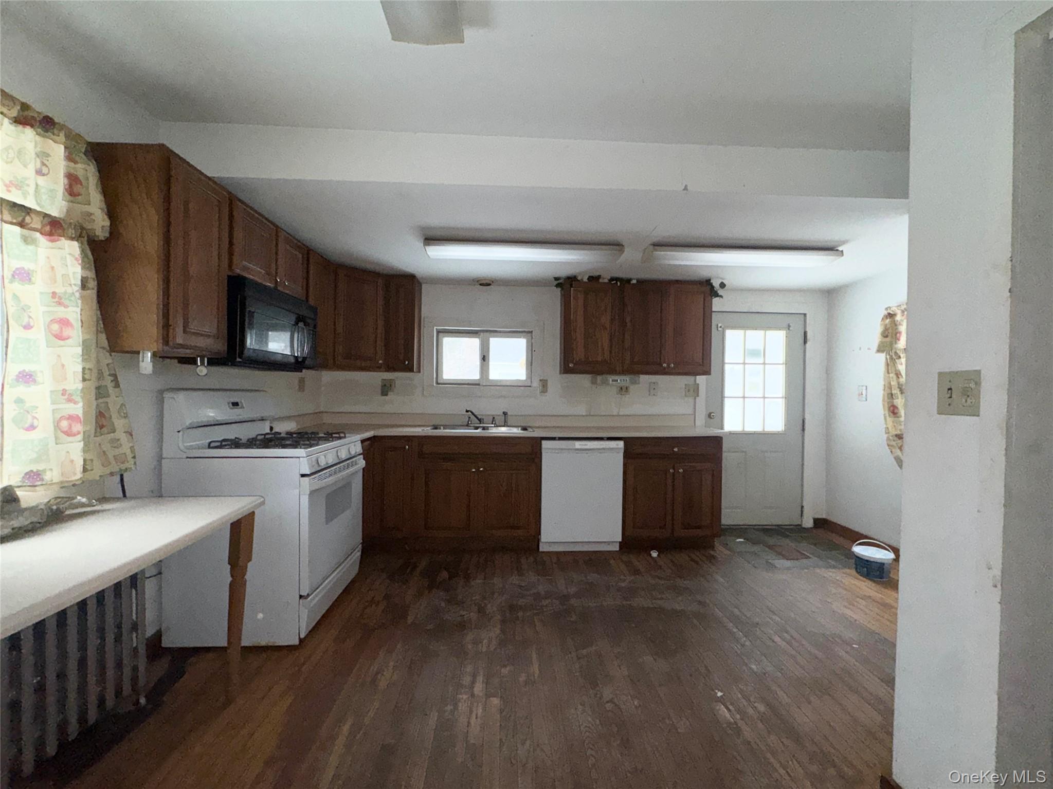 #20 photo, 22 Seybolt Avenue, Otisville , NY 10963