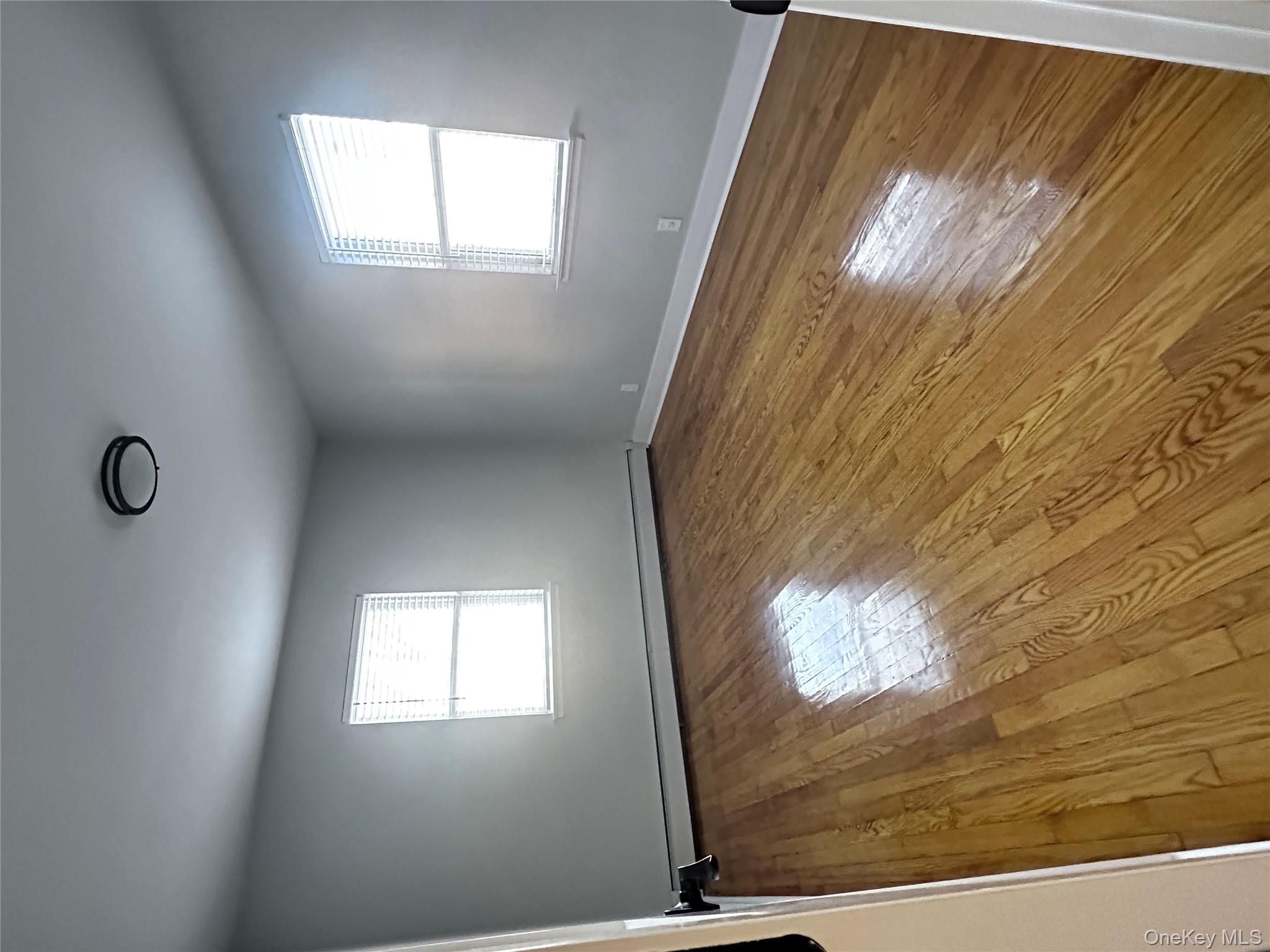 #13 photo, 1233 Lydig Avenue, Bronx , NY 10461