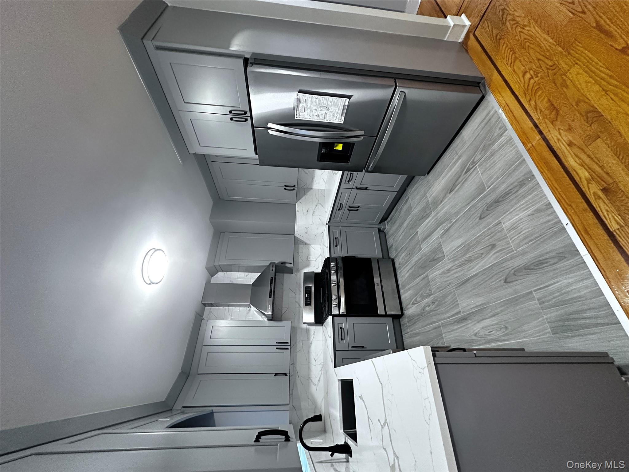 #4 photo, 1233 Lydig Avenue, Bronx , NY 10461