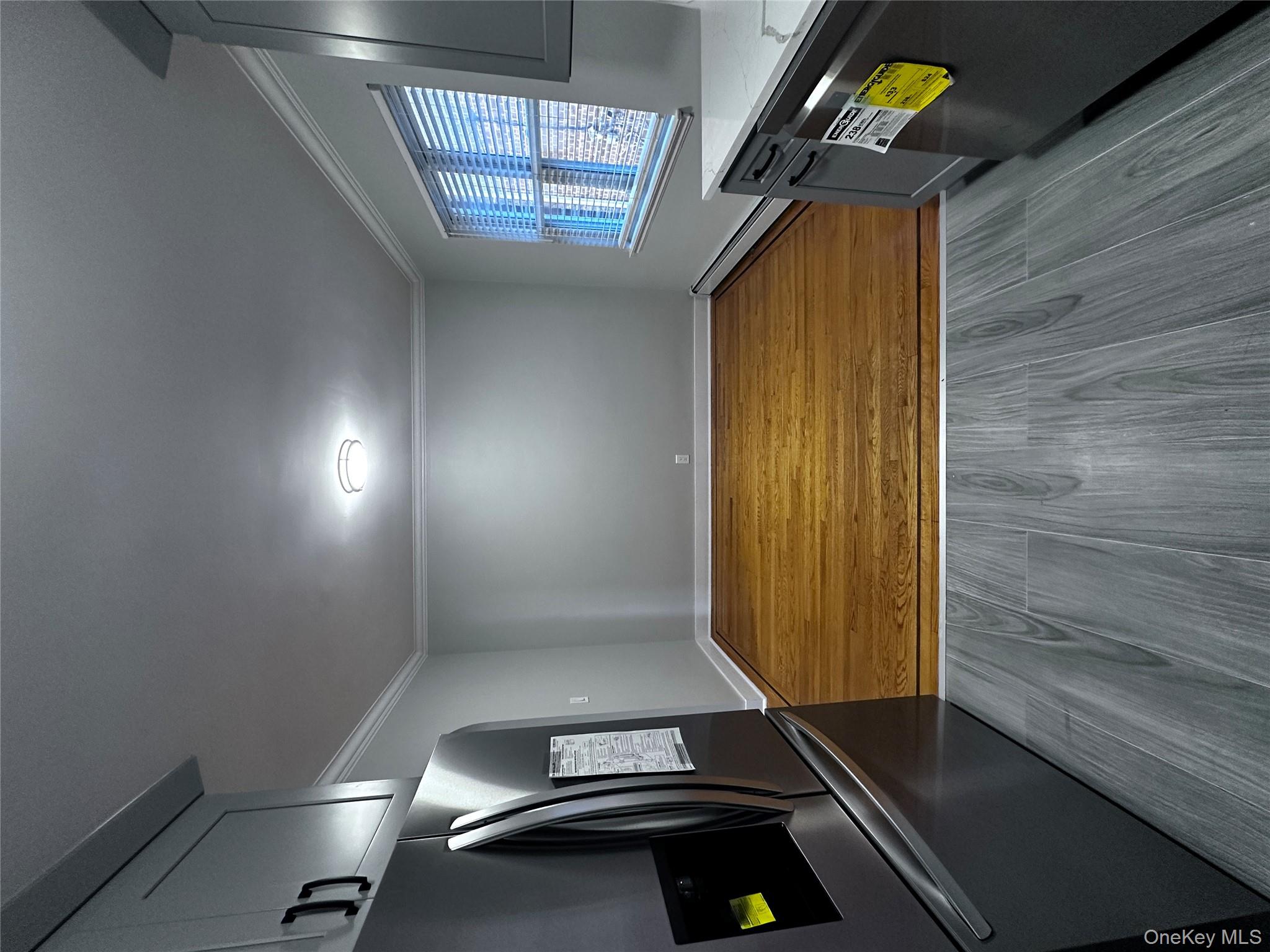 #7 photo, 1233 Lydig Avenue, Bronx , NY 10461