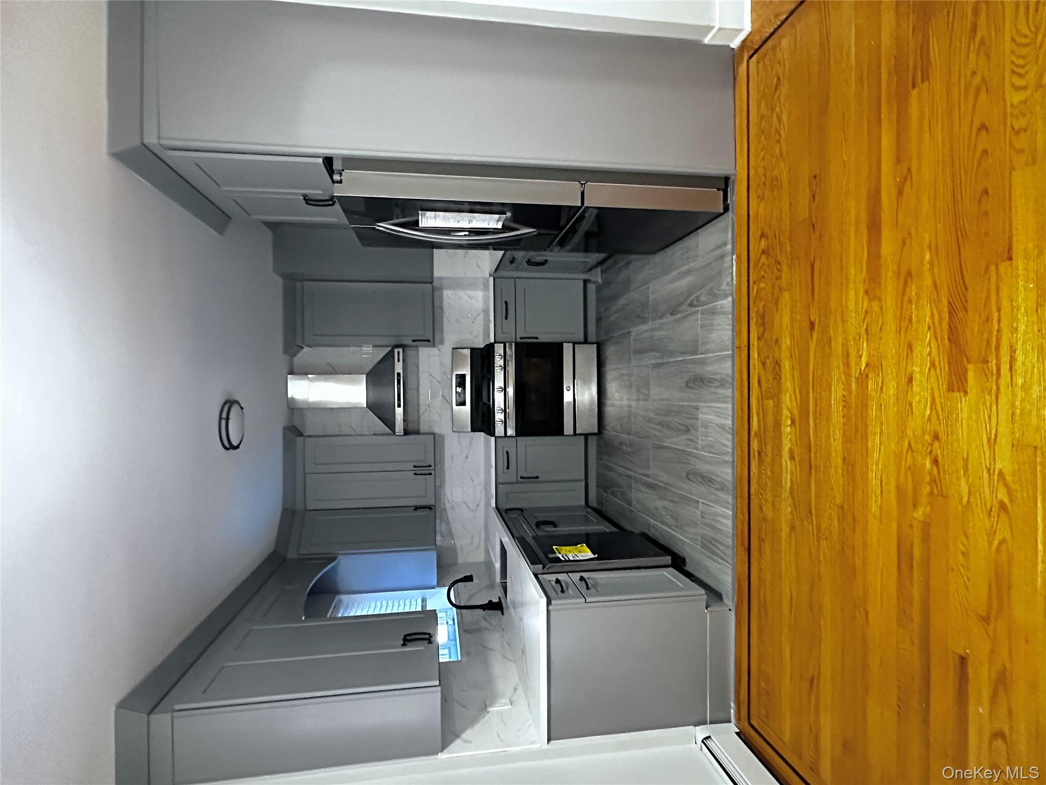 #9 photo, 1233 Lydig Avenue, Bronx , NY 10461