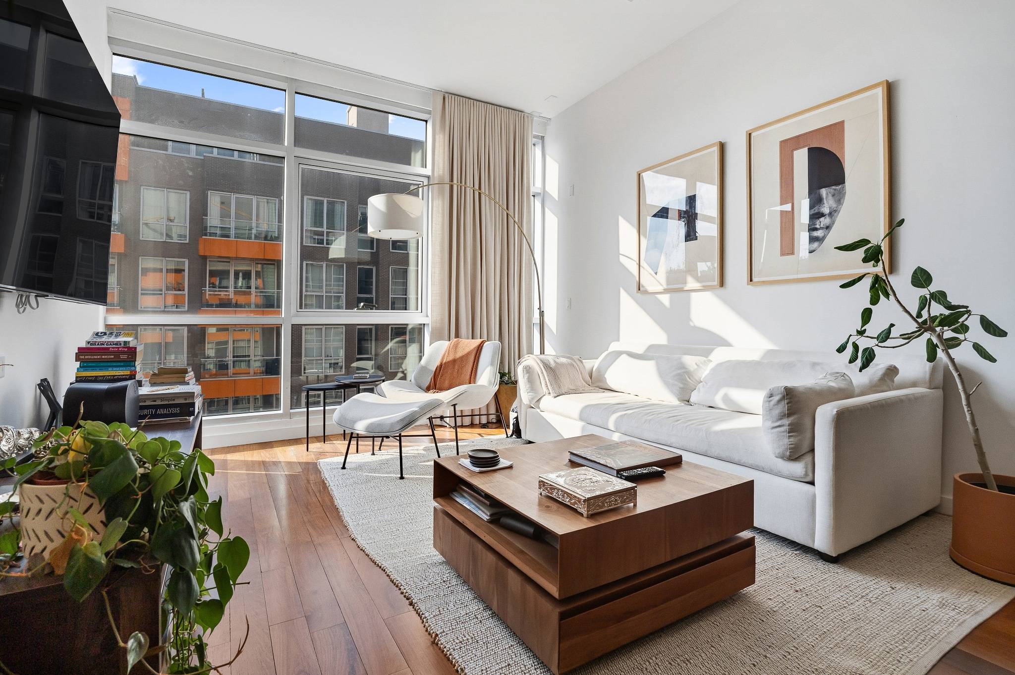 #7 photo, 162 N 12th Street, Williamsburg , NY 11249-1752