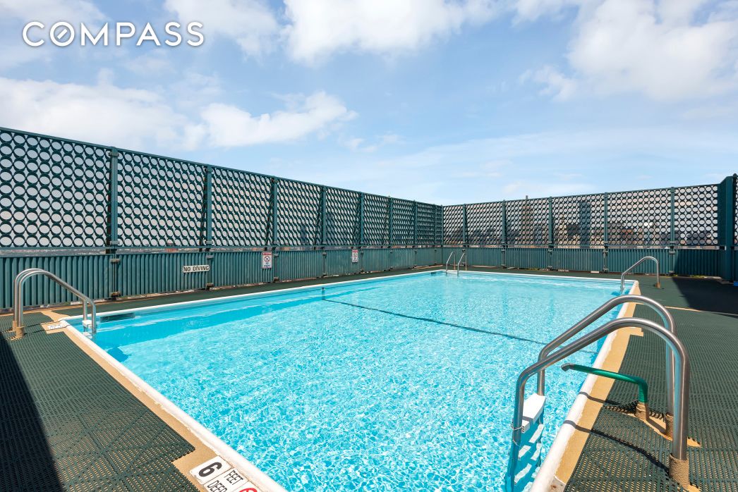 #13 photo, 60 E 8th Street, Greenwich Village , NY 10003