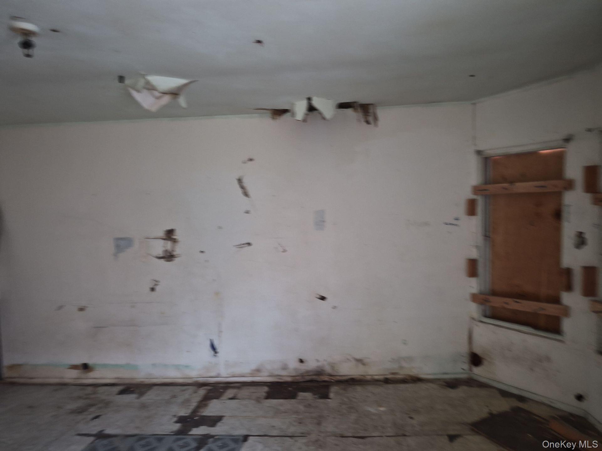 #4 photo, 1326 College Avenue, Bronx , NY 10456