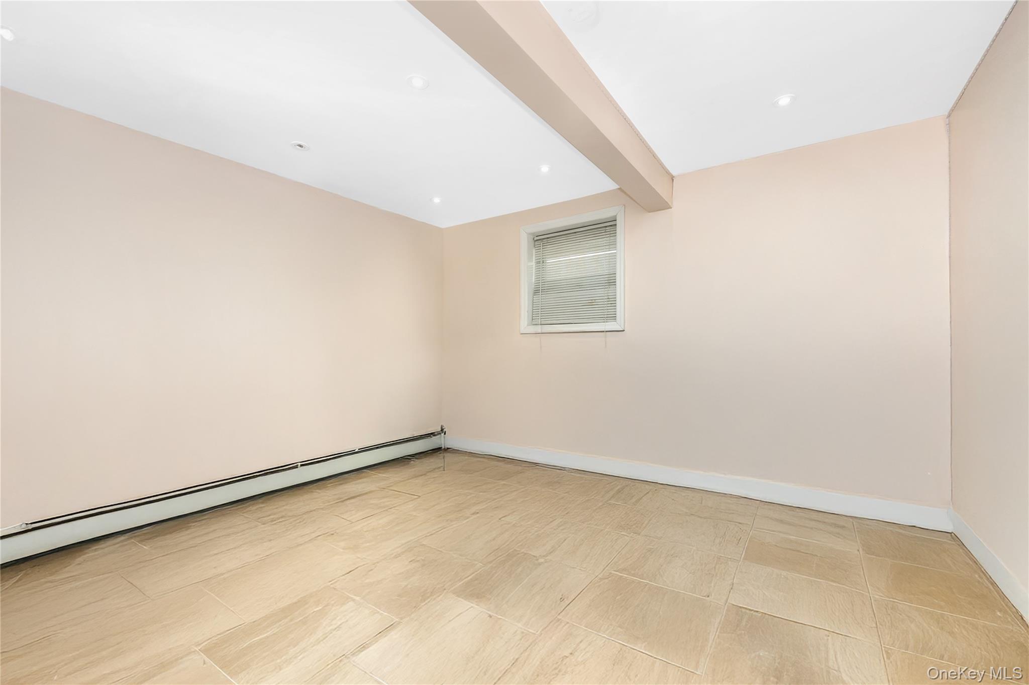 #19 photo, 2758 Mayfield Place, North Bellmore , NY 11710