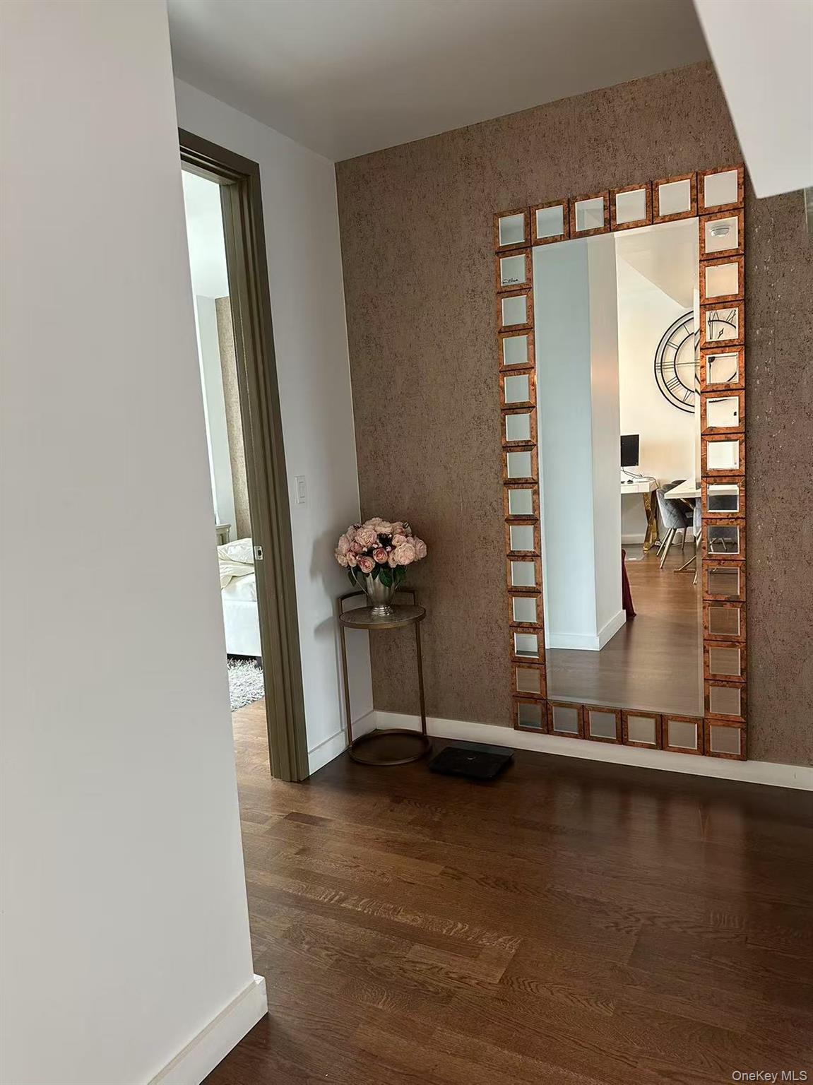 #1 photo, 2717 42nd Road, Long Island City , NY 11101