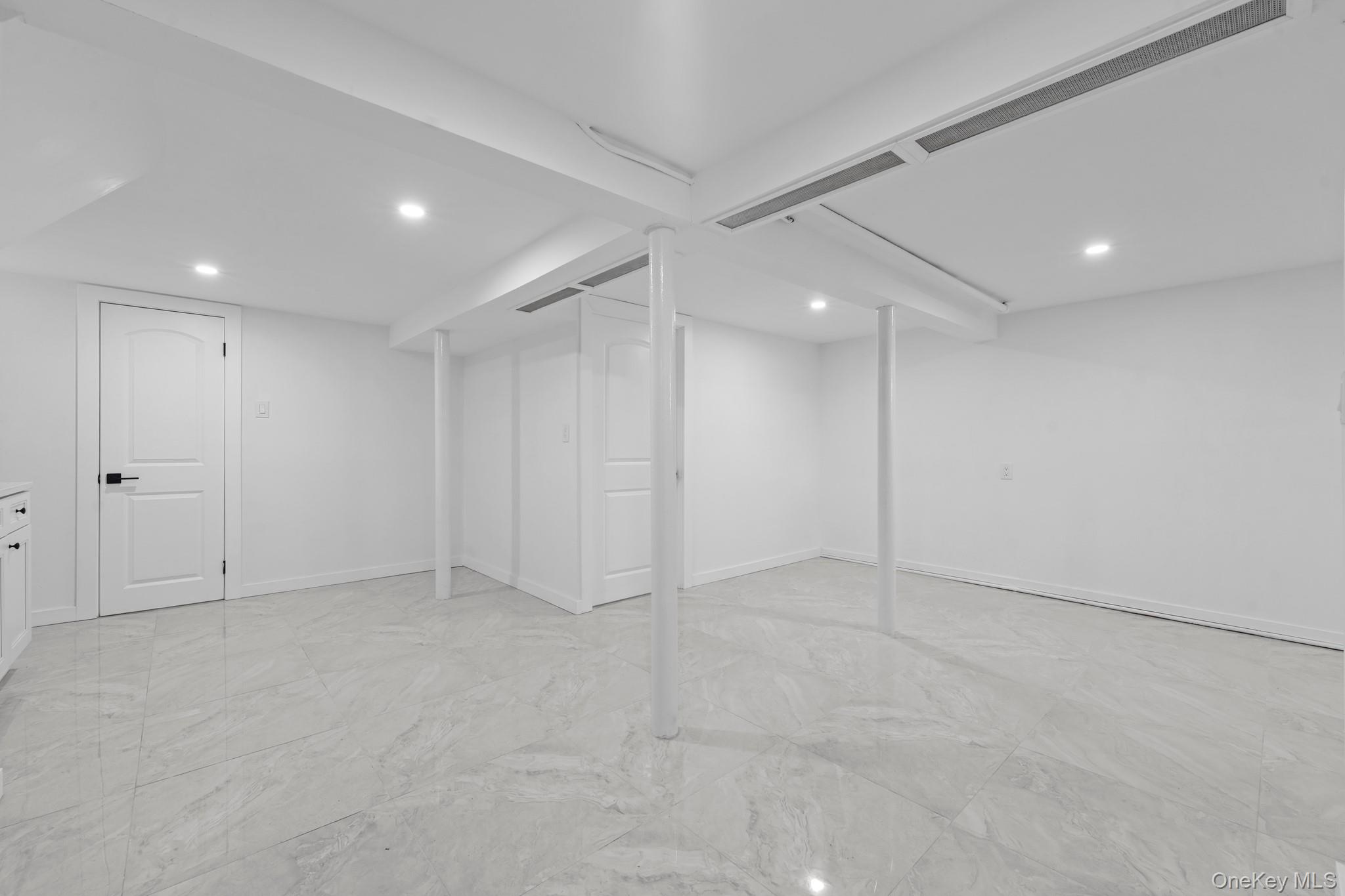 #16 photo, 190-10 114th Drive, Saint Albans , NY 11412