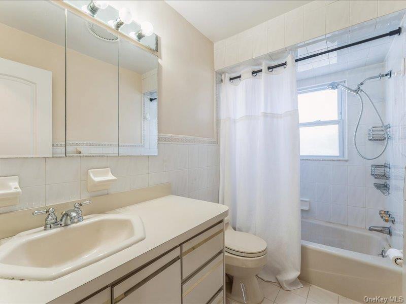 #10 photo, 158 Clement Avenue, Elmont , NY 11003