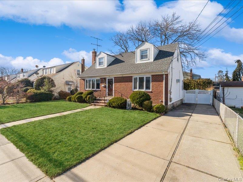 #15 photo, 158 Clement Avenue, Elmont , NY 11003