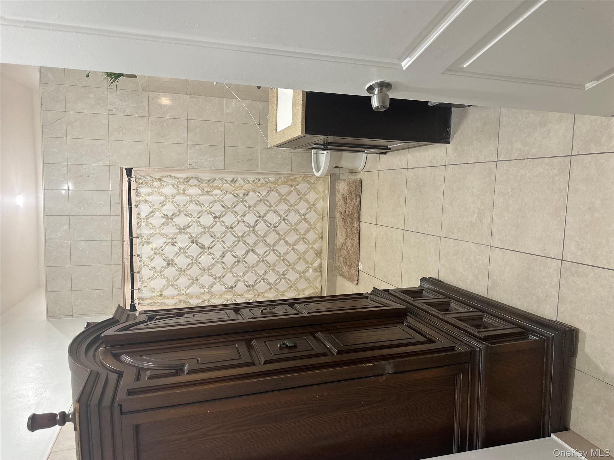 #14 photo, 97-17 37 Avenue, Corona , NY 11368