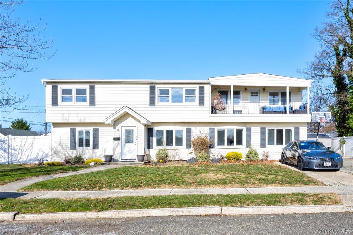 #1 photo, 3309 Nelson Street, Wantagh , NY 11793