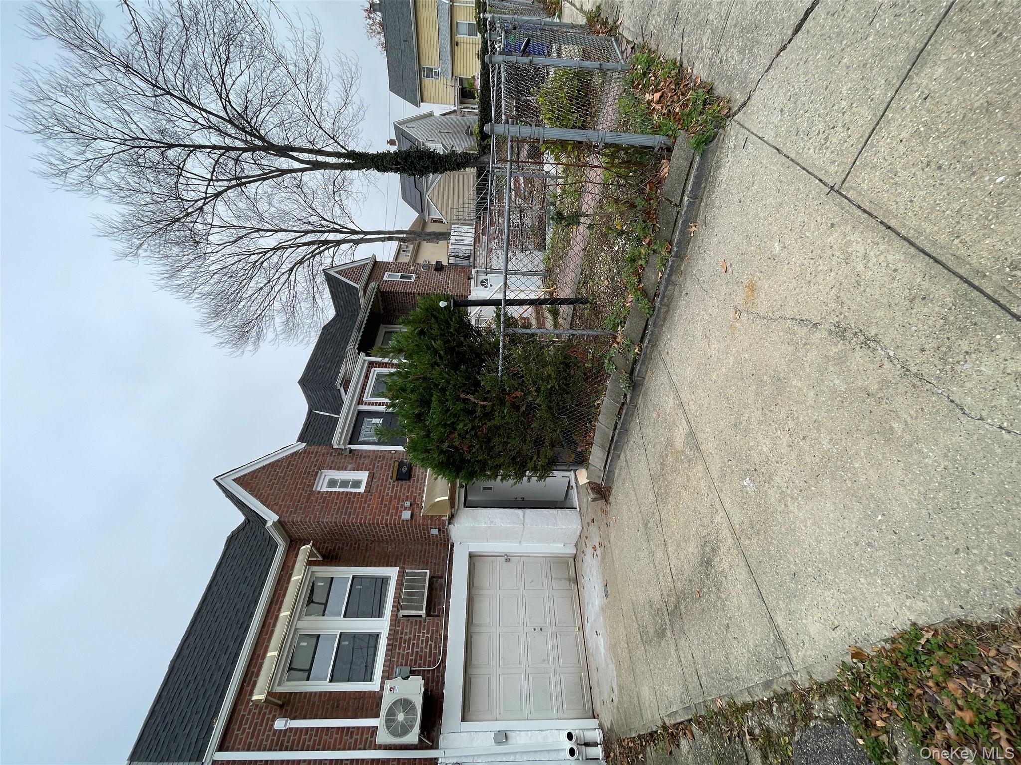#1 photo, 114-42 196th Street, Saint Albans , NY 11412