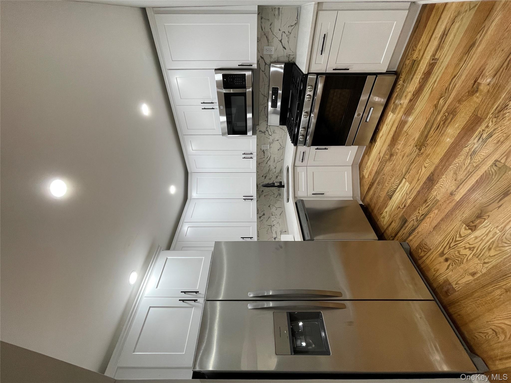 #10 photo, 114-42 196th Street, Saint Albans , NY 11412