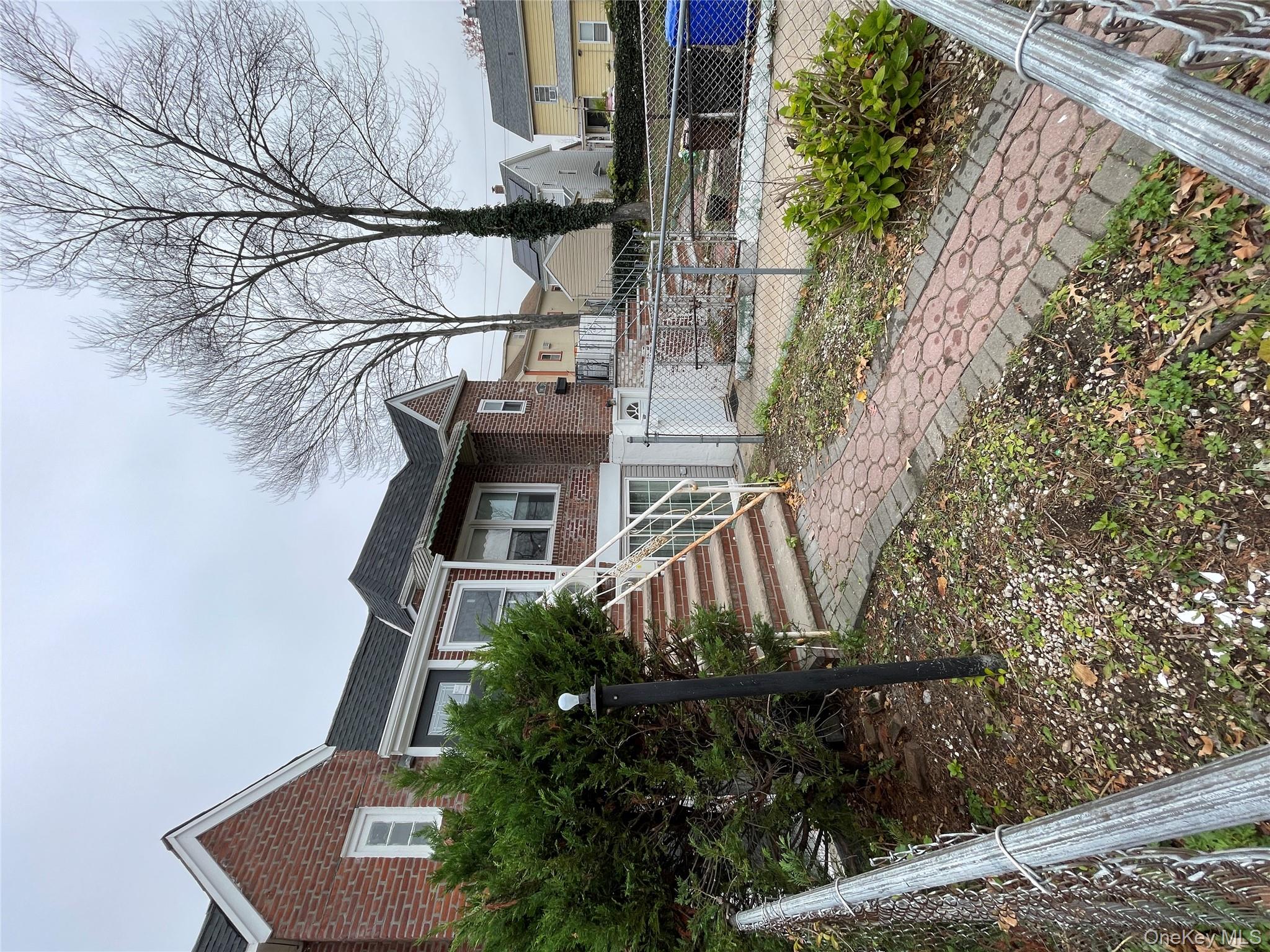 #2 photo, 114-42 196th Street, Saint Albans , NY 11412