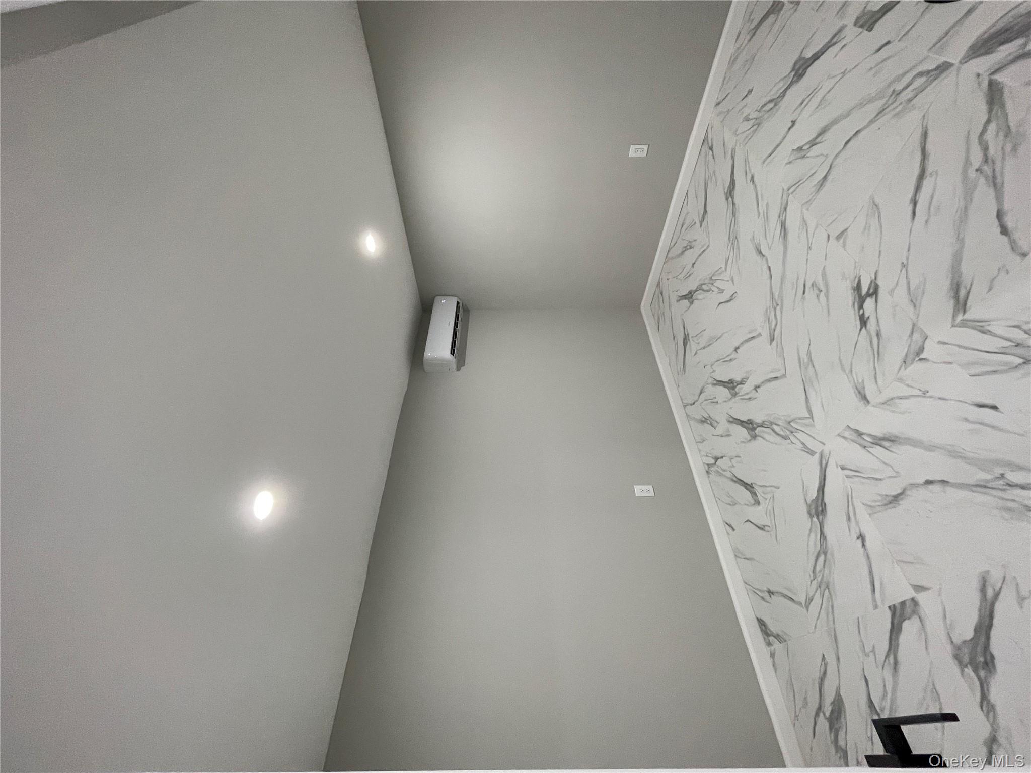 #20 photo, 114-42 196th Street, Saint Albans , NY 11412