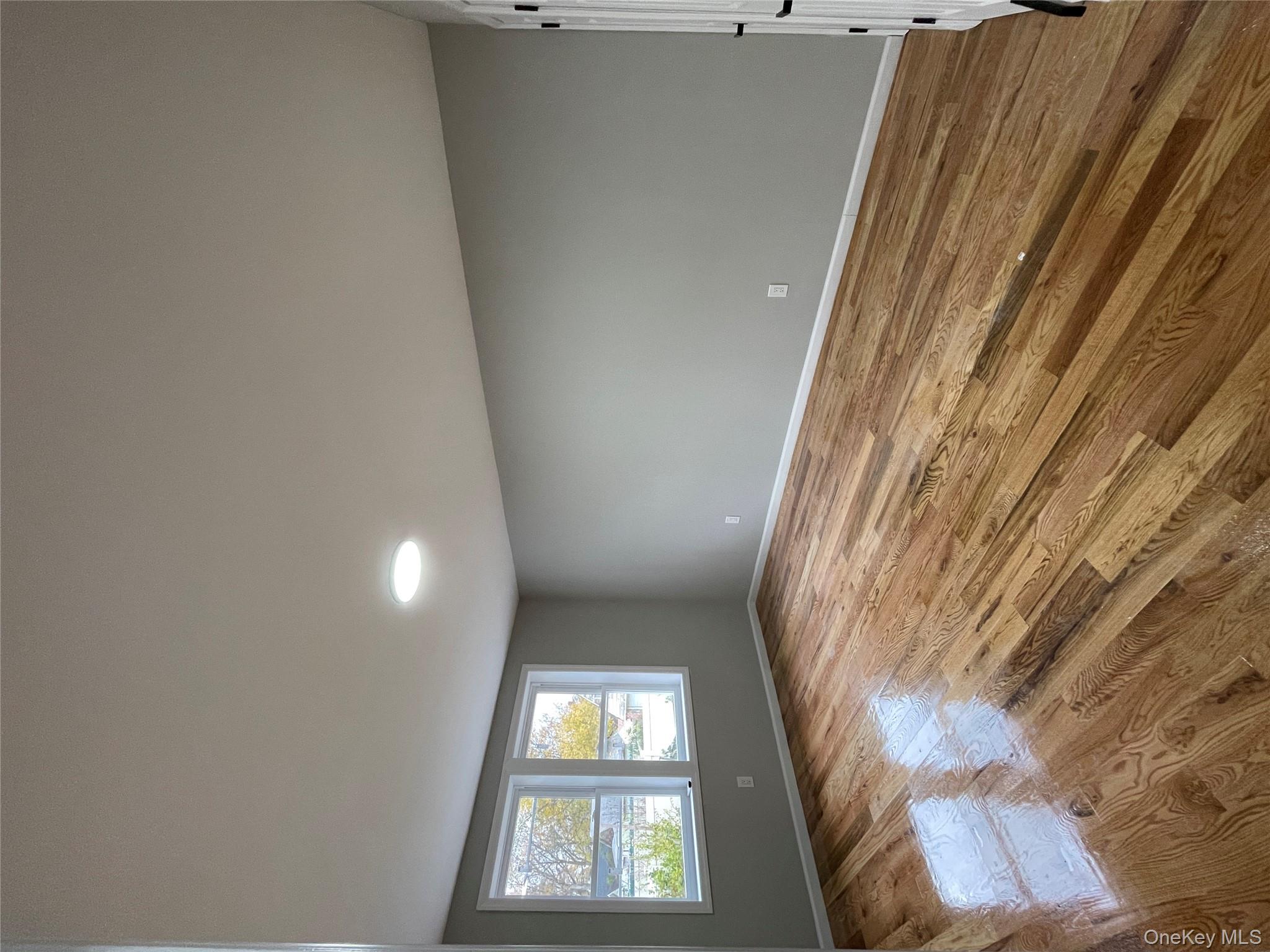 #7 photo, 114-42 196th Street, Saint Albans , NY 11412