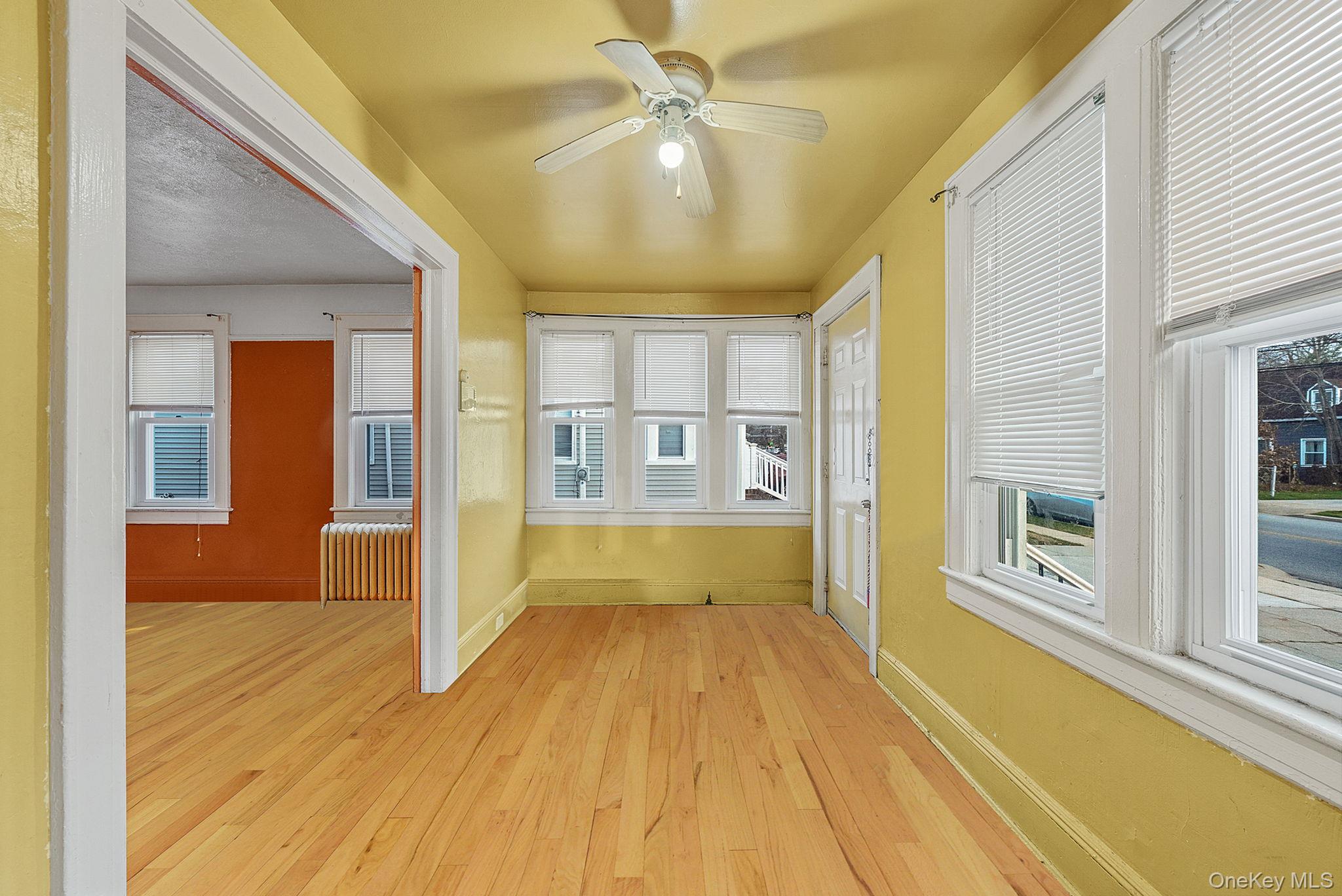 #12 photo, 63 E Seaman Avenue, 长岛 Freeport , NY 11520