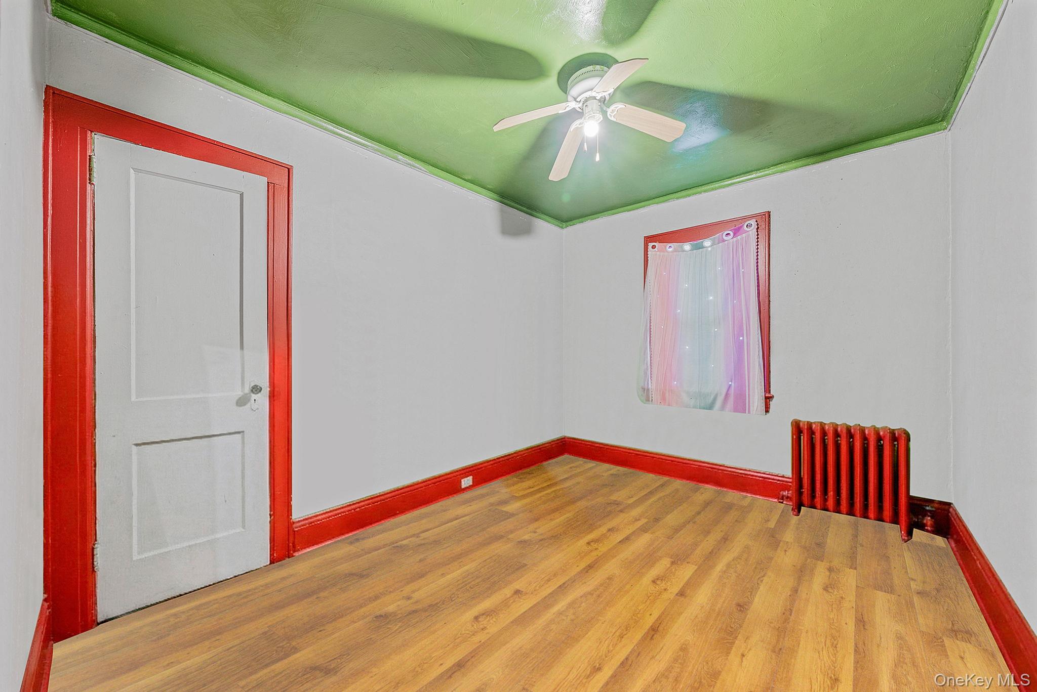 #20 photo, 63 E Seaman Avenue, 长岛 Freeport , NY 11520