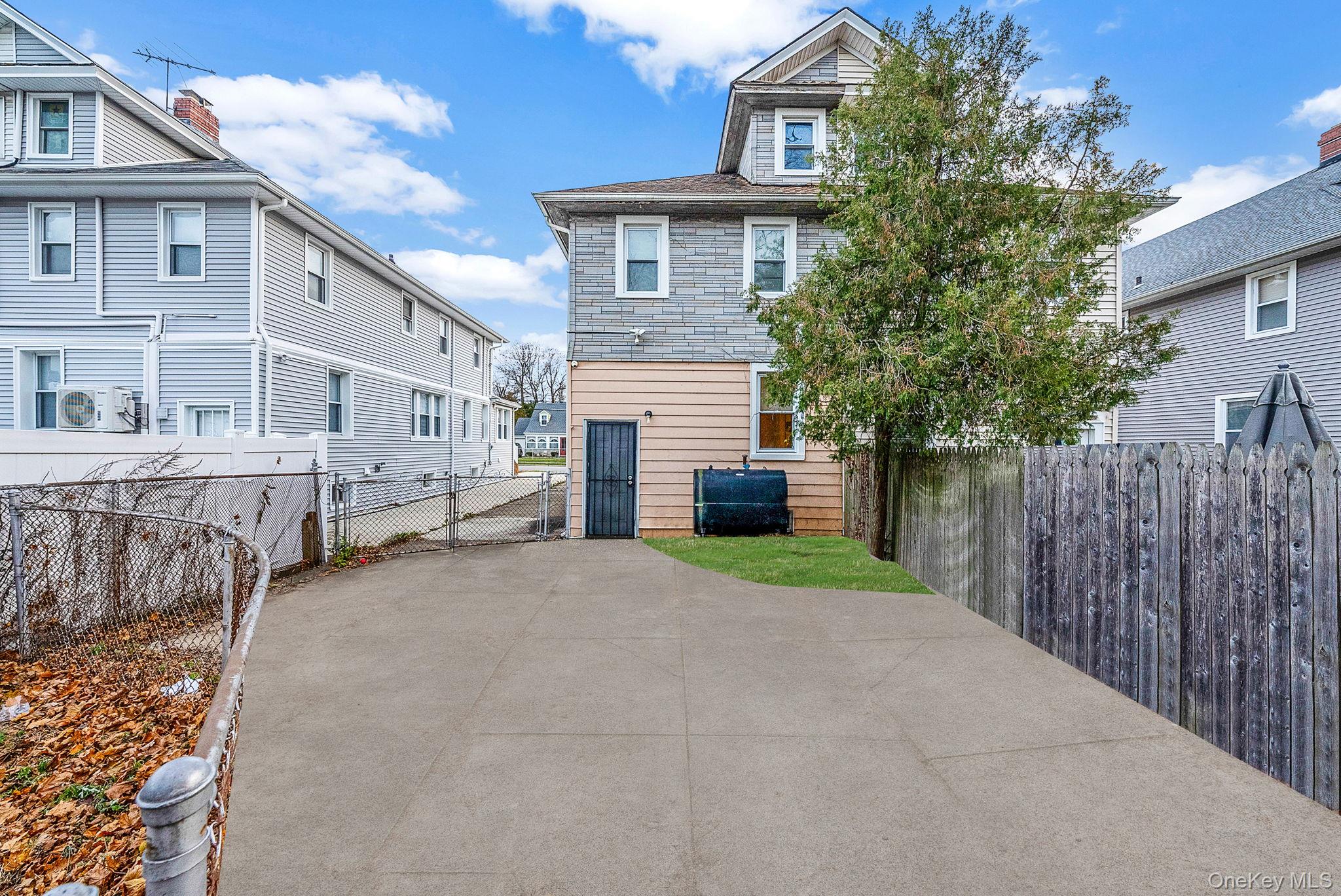 #7 photo, 63 E Seaman Avenue, 长岛 Freeport , NY 11520