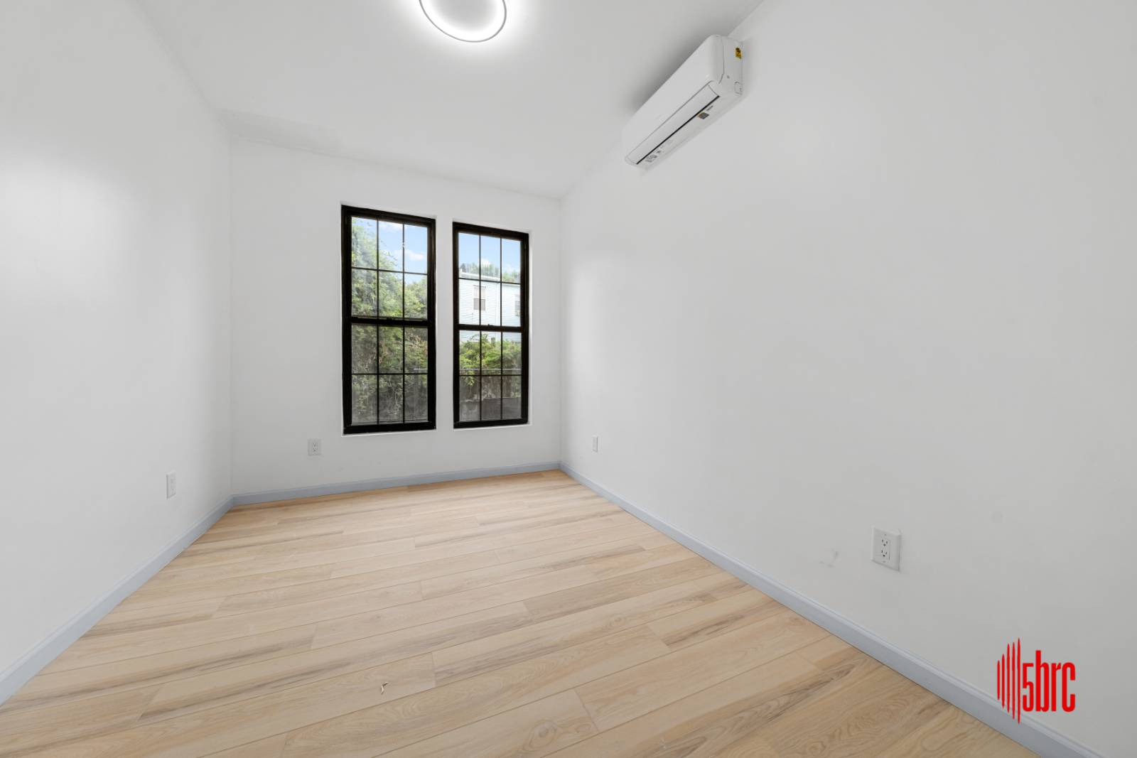 #15 photo, 1058  Jefferson Ave, Bushwick , NY 11221