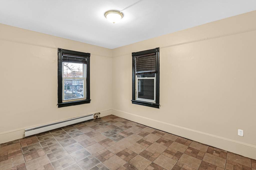 #11 photo, 9 Monument St, Newburgh , NY 12550