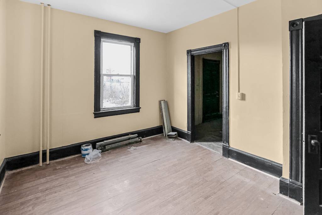 #6 photo, 9 Monument St, Newburgh , NY 12550