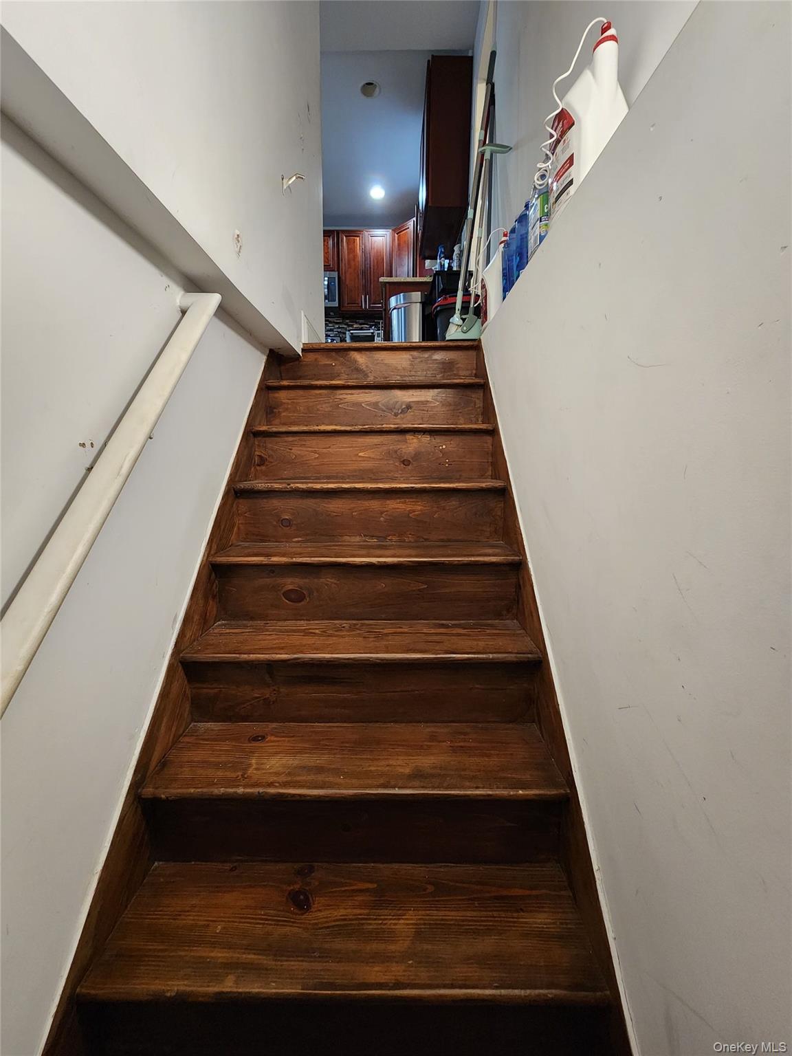 #20 photo, 19614 104th Avenue, Saint Albans , NY 11412