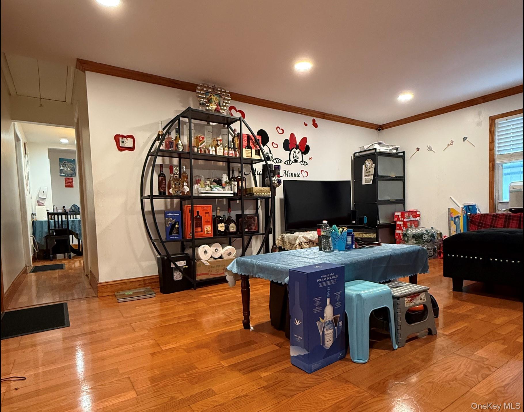 #6 photo, 17 Litchfield Avenue, מחוז נסאו Elmont , NY 11003